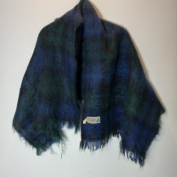 100% Mohair Scotland Vintage Plaid Scarf Shawl Stole Wrap - Picture 1 of 6
